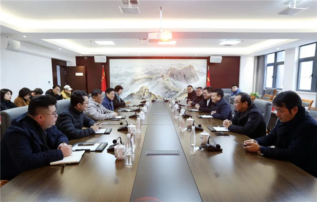 市國(guó)資委黨委書記、主任朱平生帶隊(duì)走訪慰問城投集團(tuán)
